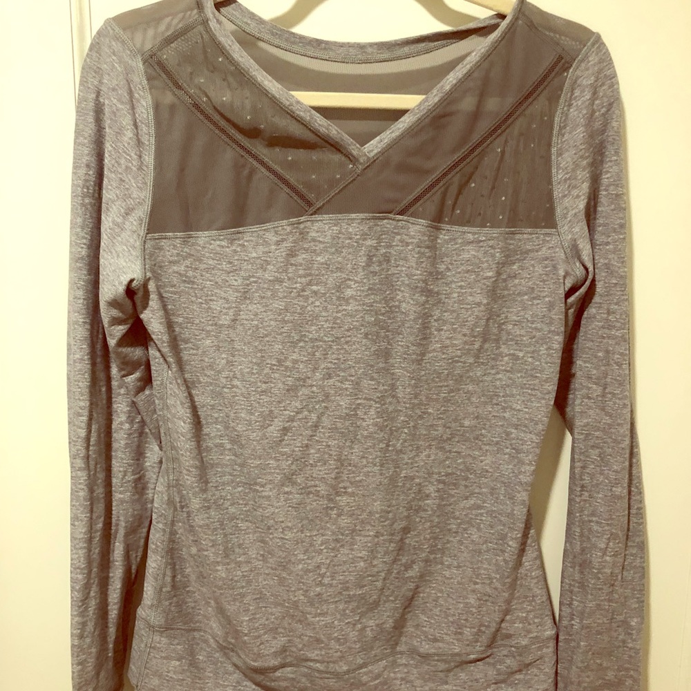 Lululemon long sleeve light pullover